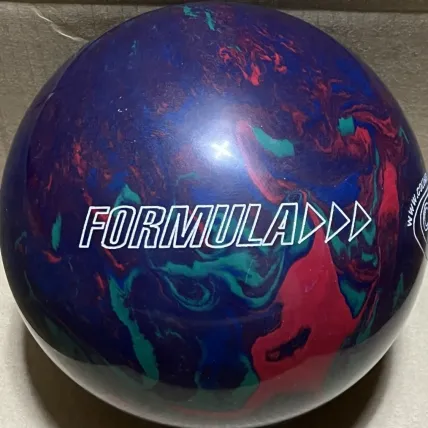 Columbia 300 Formula bowling ball photo