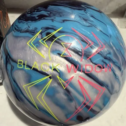 Hammer Black Widow Mania Hybrid bowling ball