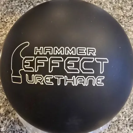 Hammer Effect Black Solid Urethane bowling ball photo